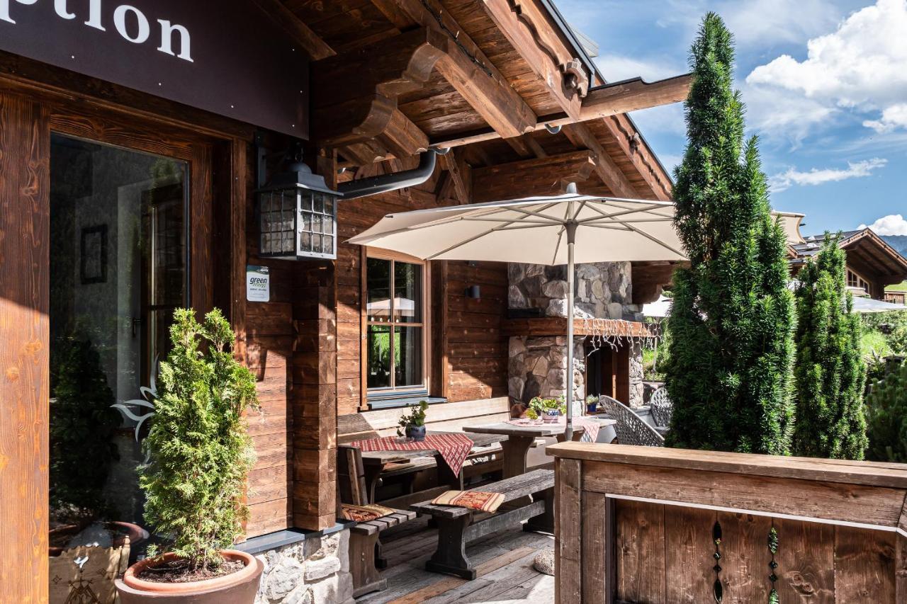 Hotel & Chalets Edelweiss Madonna  Extérieur photo