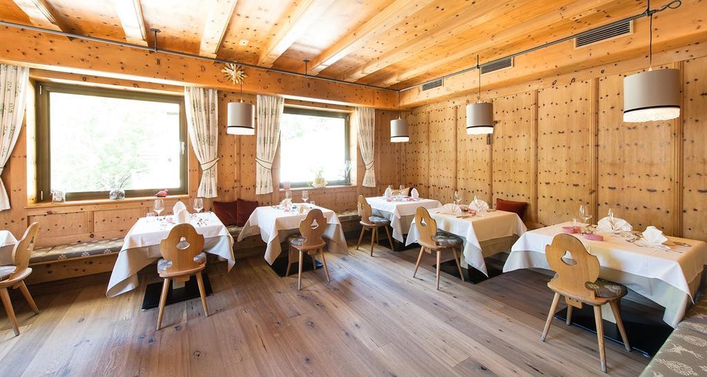 Hotel & Chalets Edelweiss Madonna  Extérieur photo