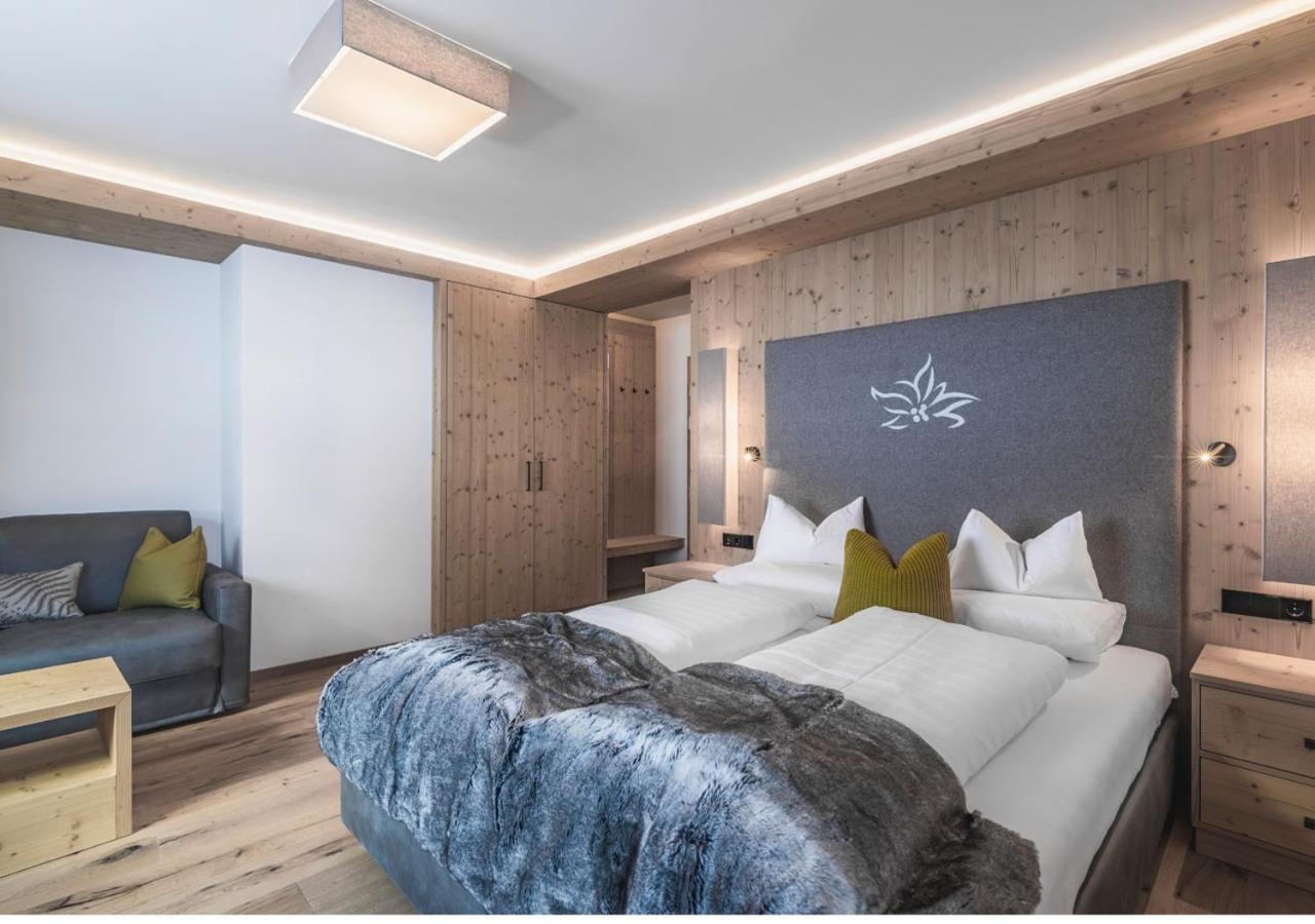 Hotel & Chalets Edelweiss Madonna  Extérieur photo